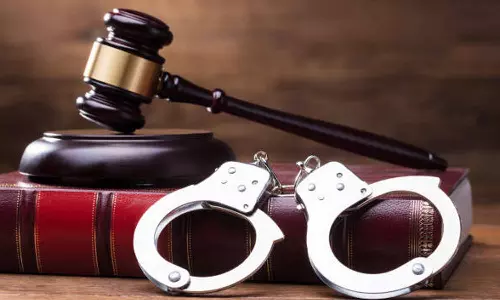 கோவை தொழில் அதிபரை கடத்தி சிறை வைத்து சொத்தை அபகரித்த கும்பல்- 4 பேர் மீது வழக்கு