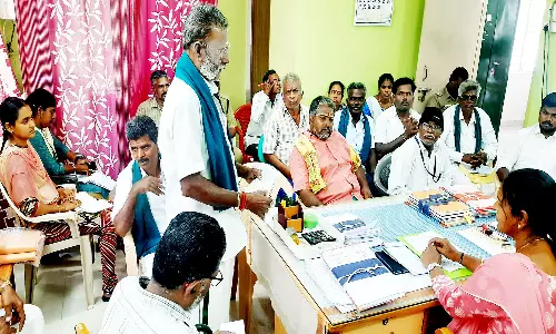கிராமபுற ரேசன் கடைகளில் தக்காளி விற்பனை