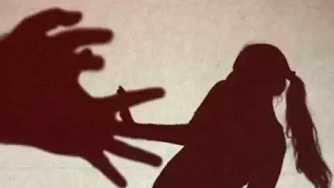 சேலம் தாதகாப்பட்டியில் 2 சிறுமிகளுக்கு பாலியல் தொல்லை