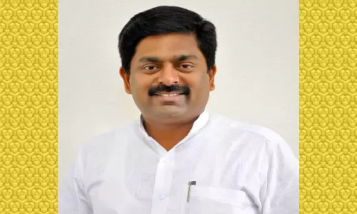 மாநகராட்சி பகுதியில் ரூ.207 கோடியில் 402 கி.மீ சாலை சீரமைப்பு - மேயர் தினேஷ்குமார் தகவல்