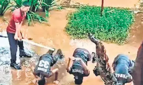 தானே கல்லூரியில் பயிற்சியின் போது என்.சி.சி. மாணவர்களை கொடூரமாக தாக்கிய சீனியர்