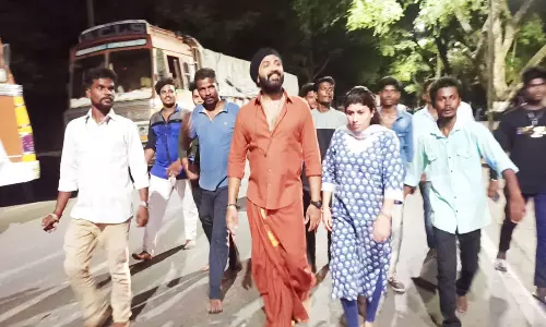 திருவண்ணாமலையில் நடிகர் அருண் விஜய் கிரிவலம்