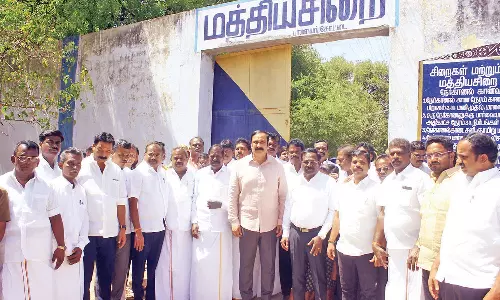 நெய்வேலியில் இருந்து என்.எல்.சி. நிர்வாகம் வெளியேற வேண்டும்- அன்புமணி ராமதாஸ்