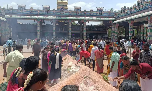 ஆடி 3-ம் வெள்ளிக்கிழமையையொட்டி அம்மன் கோவில்களில் சிறப்பு வழிபாடு