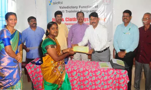 வாப்ஸ் நிறுவனம் சார்பில் ஜூட், துணி பைகள் தயாரிப்பு பயிற்சி நிறைவு விழா