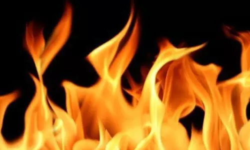 கோவையில் இன்று காலை கியாஸ் கசிந்து தீ விபத்து - இளம்பெண் உடல் கருகினார்