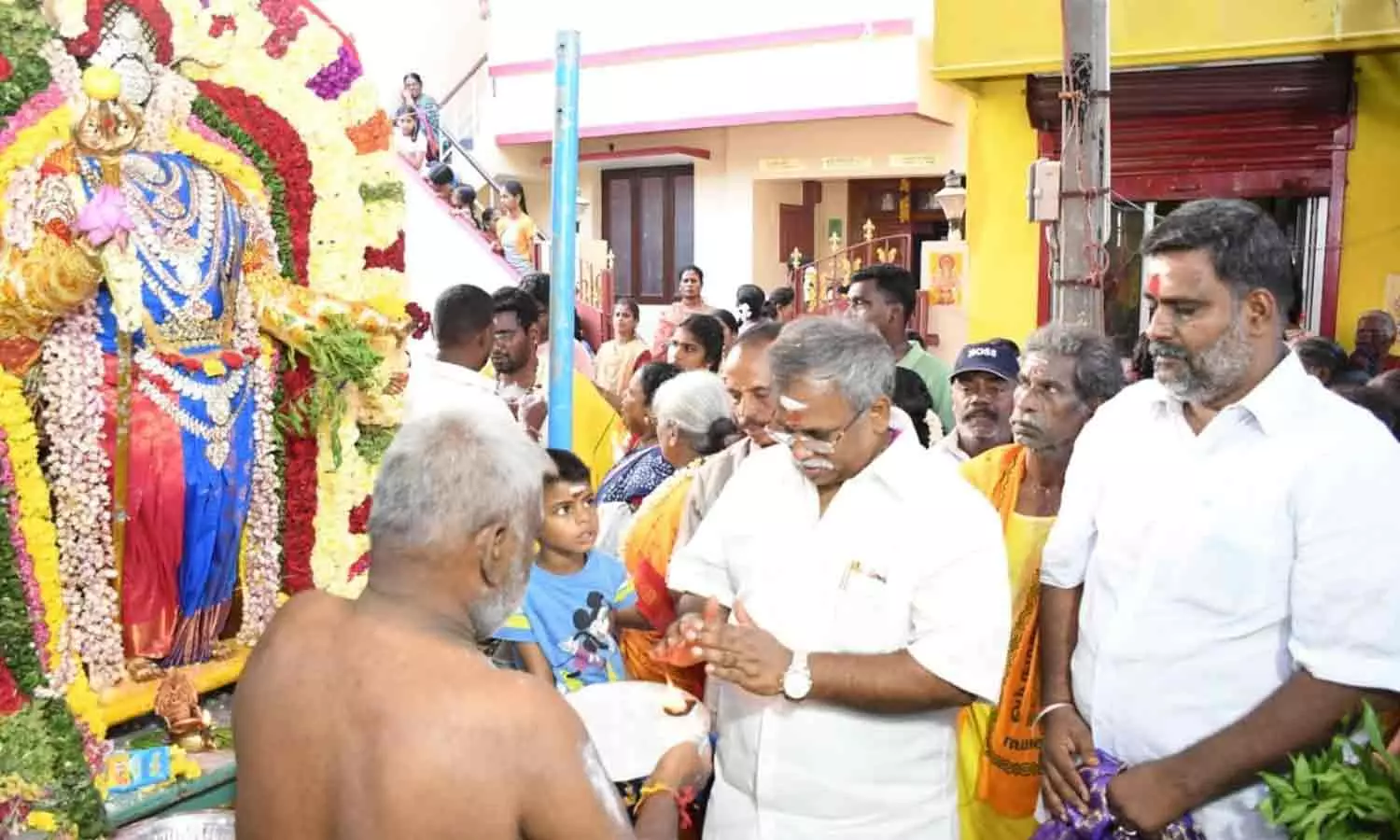 முத்து மாரியம்மன் கோவில் செடல்-தேர்  திருவிழா