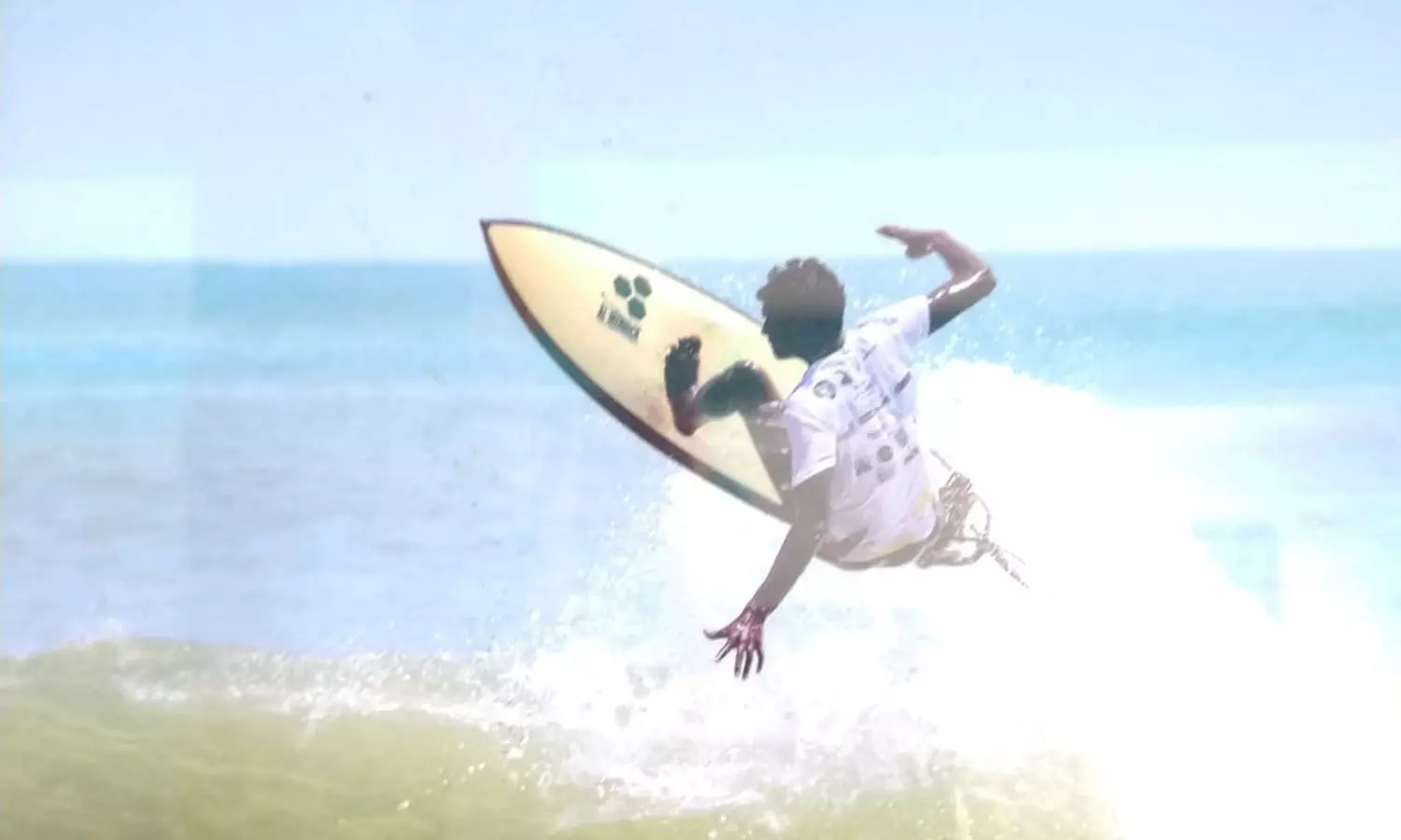 மாமல்லபுரத்தில் சர்வதேச சர்பிங் போட்டி- நேஷனல் லெவல் வீரர்கள் தேர்வு மாமல்லபுரத்தில் சர்வதேச சர்பிங் போட்டி- நேஷனல் லெவல் வீரர்கள் தேர்வு