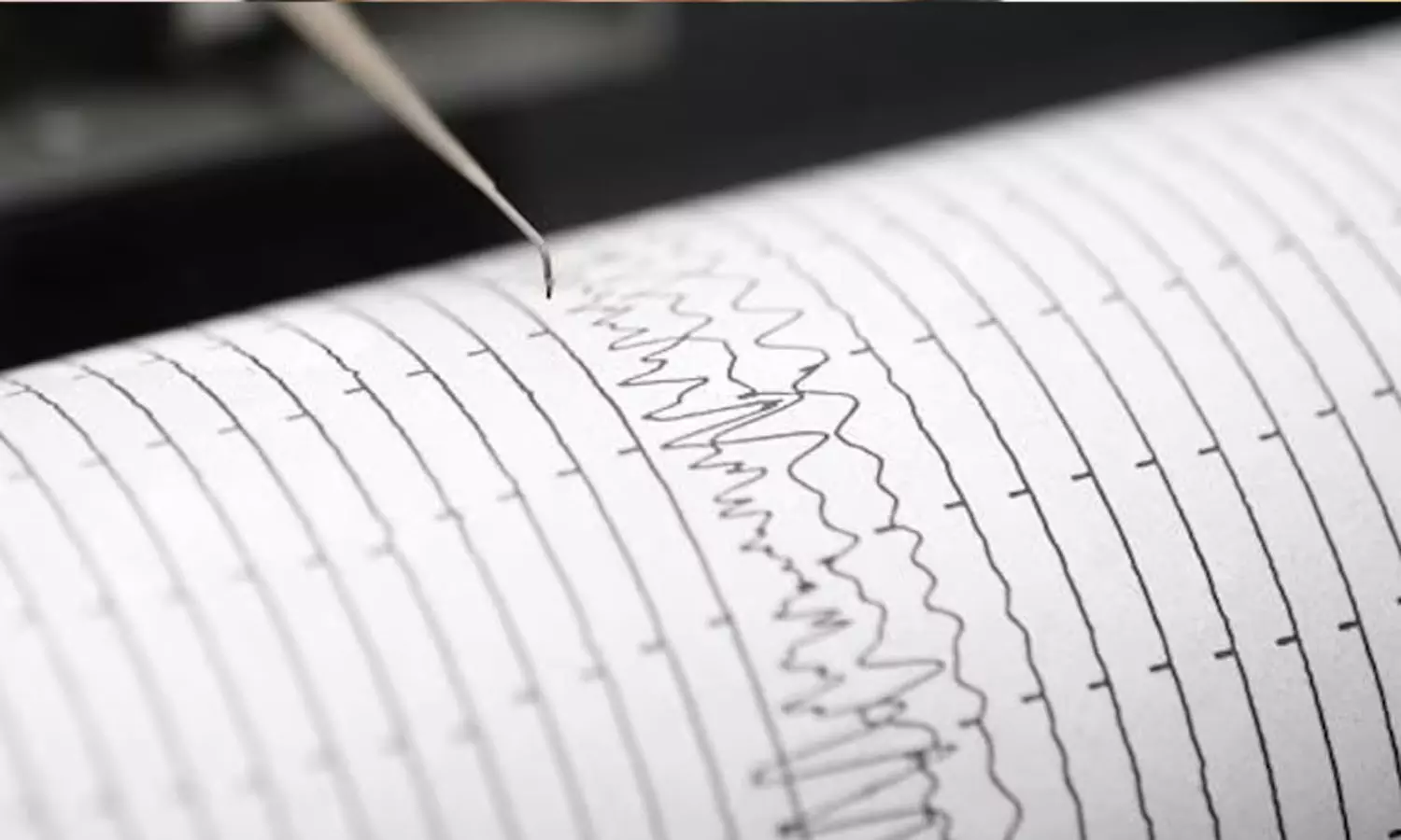 ஜம்மு காஷ்மீர் குல்மார்க்கில் நிலநடுக்கம்- ரிக்டர் அளவில் 5.2ஆக பதிவு ஜம்மு காஷ்மீர் குல்மார்க்கில் நிலநடுக்கம்- ரிக்டர் அளவில் 5.2ஆக பதிவு