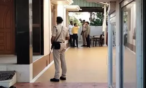 பரமத்திவேலூரில் அமலாக்க துறை சோதனை நிறைவு: தொழிலதிபர் வீட்டில் இருந்து பணம், சொத்து ஆவணங்கள் பறிமுதல்