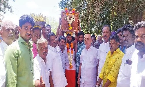 சாணார்பட்டி அருகே கணவாய்கருப்பு கோவில் திருவிழா