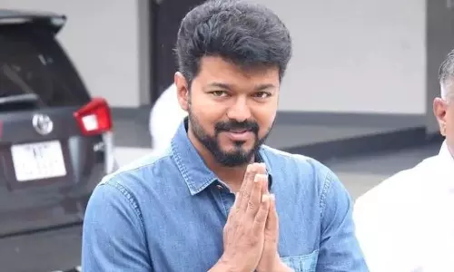 இலவச சட்ட ஆலோசனை மையம் தொடங்க முடிவு செய்த விஜய்