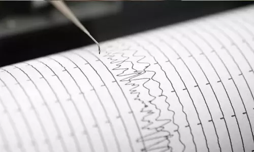 ஜம்மு காஷ்மீர் குல்மார்க்கில் நிலநடுக்கம்- ரிக்டர் அளவில் 5.2ஆக பதிவு