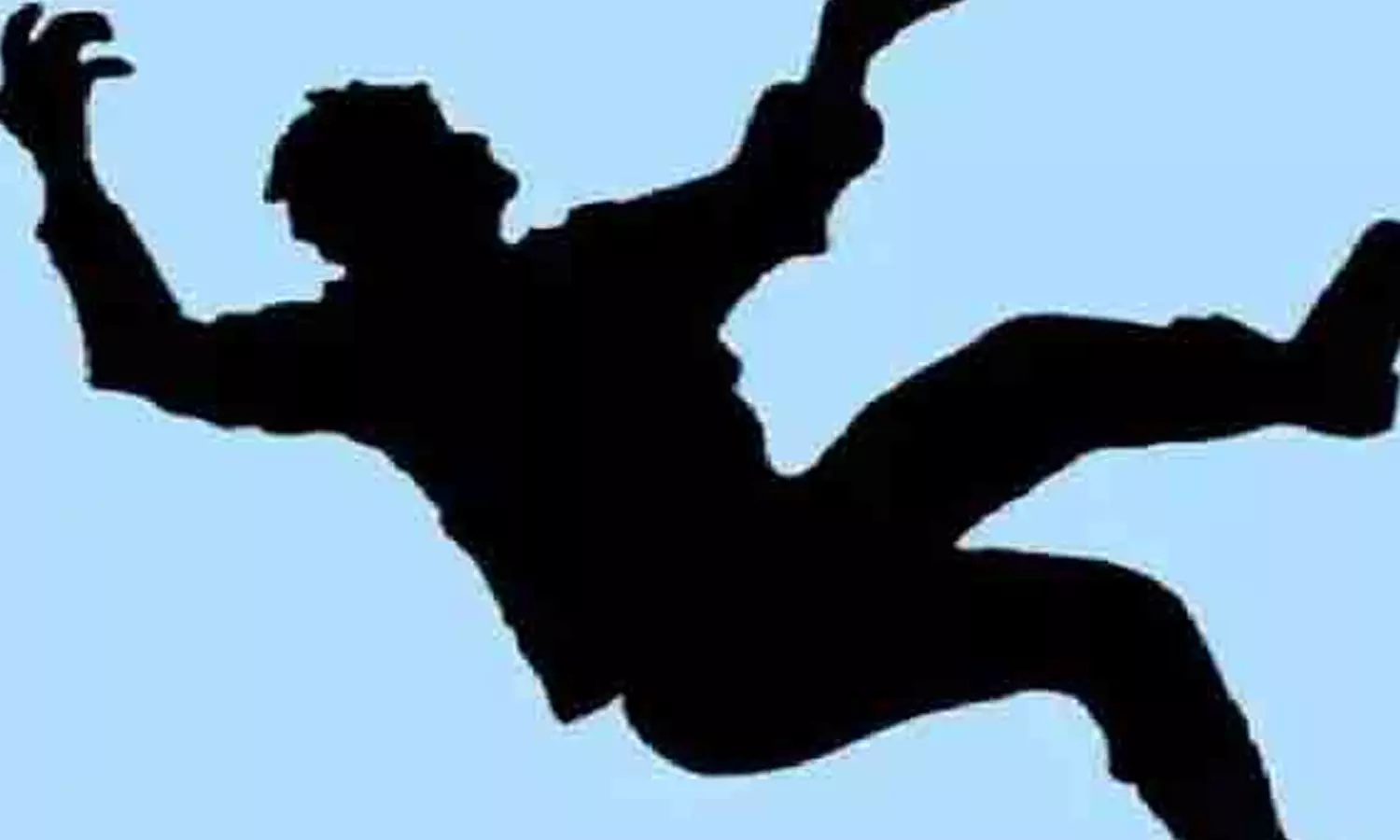 மாடியில் இருந்து தவறி வாலிபர் பலி