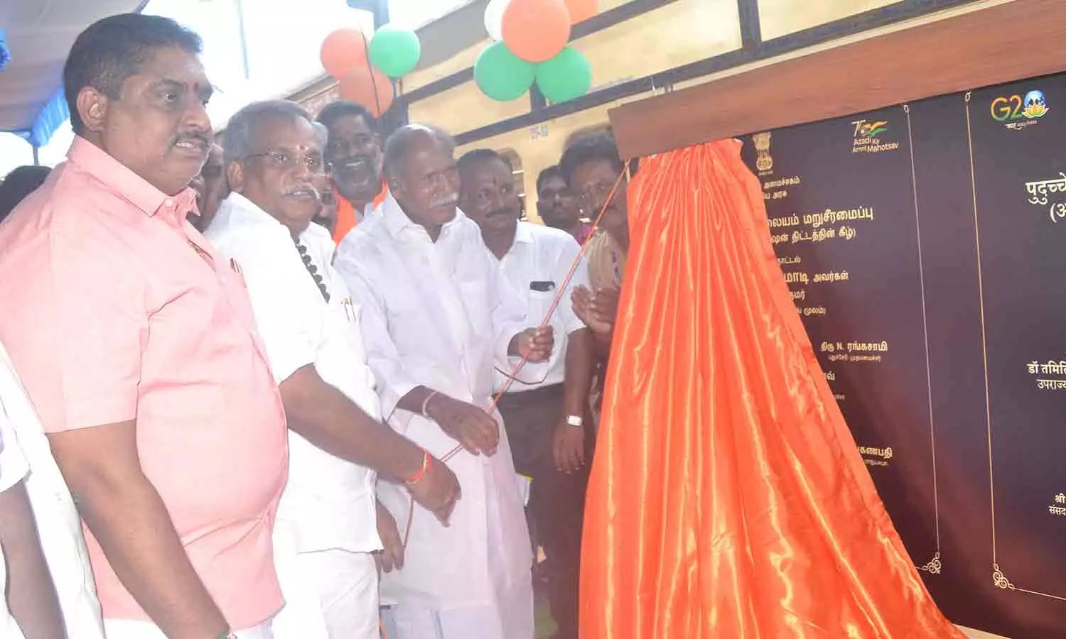 புதுவை ரெயில் நிலையம் ரூ.93 கோடியில் நவீனமாகிறது புதுவை ரெயில் நிலையம் ரூ.93 கோடியில் நவீனமாகிறது