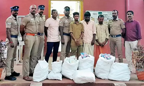 தென்காசியில் குட்கா கடத்தலில் ஈடுபட்ட 3 பேர் கைது