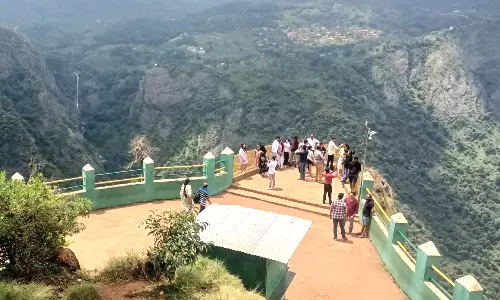 டால்பின்நோஸ், லேம்ஸ் ராக் பகுதிகளில் செல்போன் டவர்கள் அமைக்க வேண்டும்