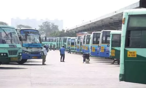 ஆடிக்கிருத்திகையை முன்னிட்டு: நாளை முதல் 10-ந்தேதி வரை திருத்தணிக்கு 300 சிறப்பு பஸ்கள்- கலெக்டர் கலைச்செல்வி தகவல்