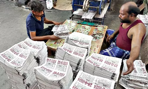 2024 புத்தாண்டை வரவேற்க பவளக்கல், கியூஆர் கோடுடன் தயாராகும் சிவகாசி காலண்டர்கள்