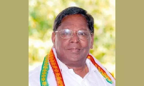 பேனர் தடை சட்ட மீறல் ரங்கசாமி மீது வழக்குப்பதிவு செய்ய வேண்டும்