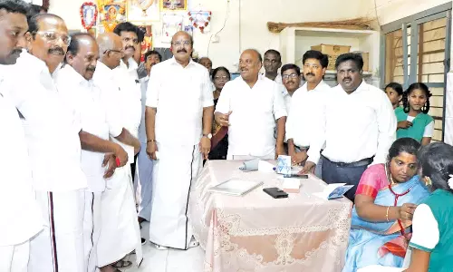 தஞ்சை செவித்திறன் குறையுடையார் பள்ளியில் மருத்துவ முகாம்