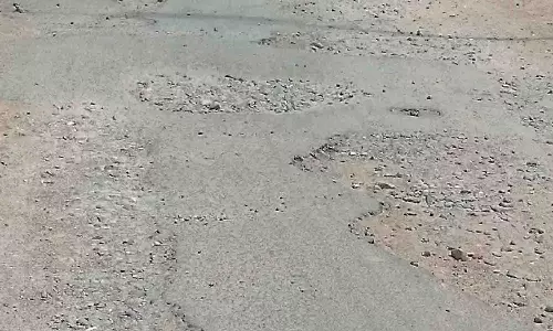 ஊத்துக்குளி கோல்டன்நகர் ரெயில்வே சுரங்கப்பாதையில் தண்ணீர் தேங்குவதை தடுக்க நடவடிக்கை  எடுக்கப்படுமா?