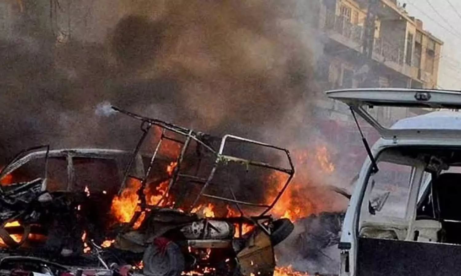 பாகிஸ்தானில் கண்ணிவெடி தாக்குதலில் 7 பேர் பலி