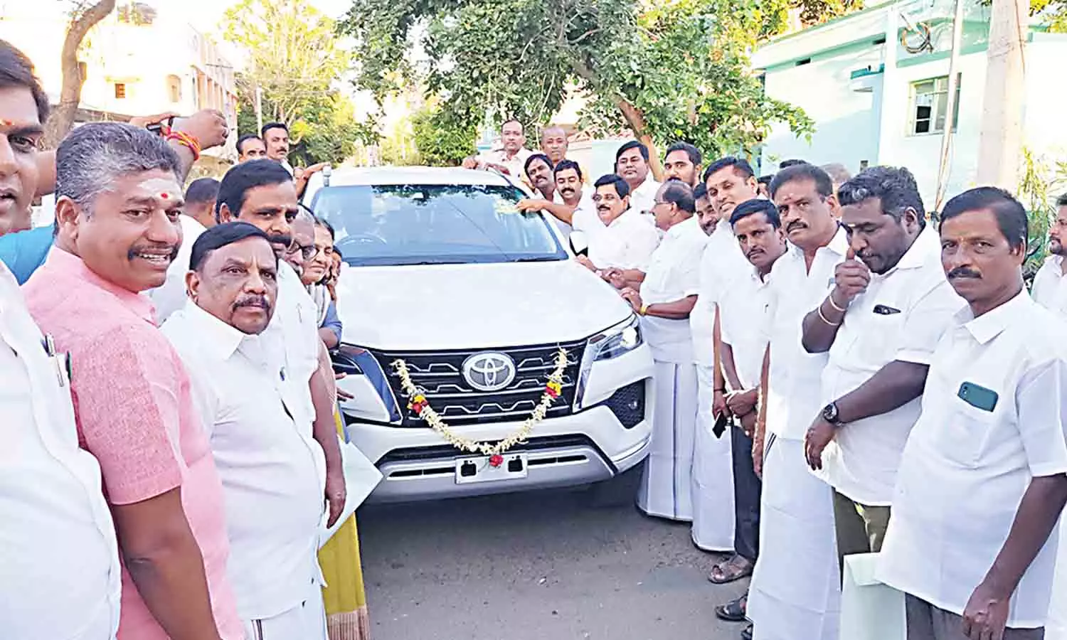 அ.தி.மு.க., பொன்விழா மாநாடு ஆலோசனை கூட்டம் அ.தி.மு.க., பொன்விழா மாநாடு ஆலோசனை கூட்டம்