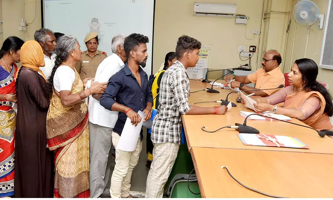 கிருஷ்ணகிரியில் பொதுமக்கள் குறை தீர்க்கும் நாள் கூட்டம்