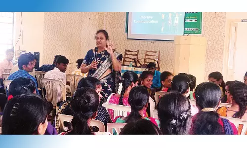 காளீஸ்வரி கல்லூரியில் எம்.பி.ஏ. மாணவர்களுக்கான கருத்தரங்கு