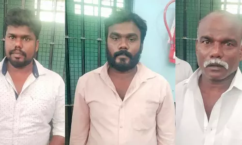 கடன் பிரச்சனையால் மேஸ்திரி தற்கொலை- தற்கொலைக்கு தூண்டியதாக 3 பேர் கைது