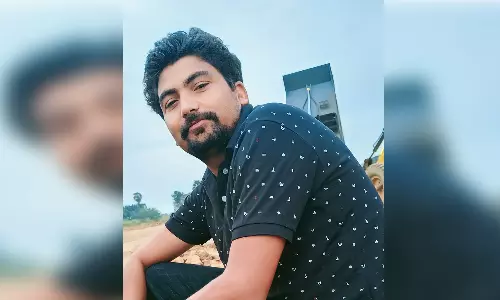 ரோடு ரோலர் மோதி வடமாநில தொழிலாளி பலி