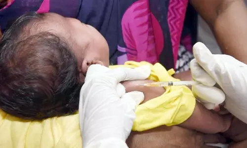 குழந்தைகளுக்கான தடுப்பூசி முகாம்