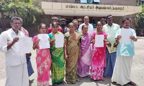 பஞ்சாயத்து தலைவர் மீது ஏர்கோள்பட்டி கிராம மக்கள் கலெக்டரிடம் பரபரப்பு புகார்