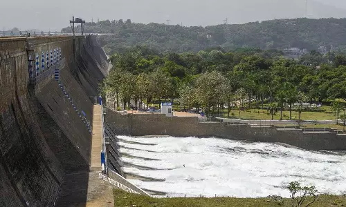 நீர்வரத்து 4,654 கனஅடி வருகிறது: மேட்டூர் அணை நீர்மட்டம் 56.39 அடியாக குறைந்தது