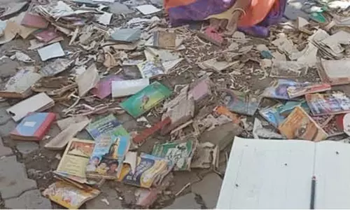 போடி: இடிந்து விழும் நிலையில் உள்ள அரசு பொது நூலகம்-கரையான் அரித்த அரிய வகை புத்தகங்கள்