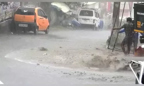 கொடைக்கானலில் 2 மணி நேரம் வெளுத்து வாங்கிய கன மழை