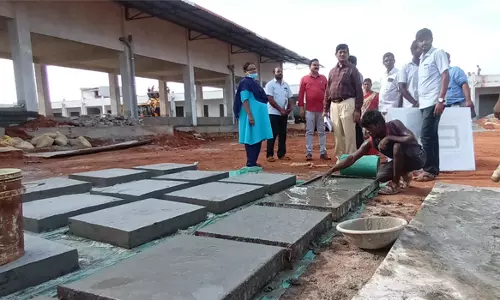 புதிய பஸ் நிலைய பணிகள் நகராட்சி மண்டல இயக்குனர் ஆய்வு