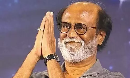 சாரி கேட்ட ரஜினிகாந்த்