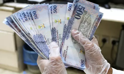 23 லட்சம் வெளிநாட்டு கரன்சி பறிமுதல்