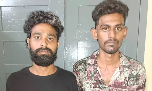 அரக்கோணம் வாலிபர் கொலையில் தொடர்பு- ரெயிலில் தப்பி வந்த 2 வாலிபர்கள் சேலத்தில் கைது