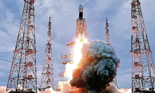 2 என்ஜின்கள் செயல் இழந்தாலும் சந்திரயான் -3 விண்கலத்தை நிலவில் வெற்றிகரமாக தரையிறக்க முடியும்- இஸ்ரோ தலைவர் சோம்நாத் தகவல்