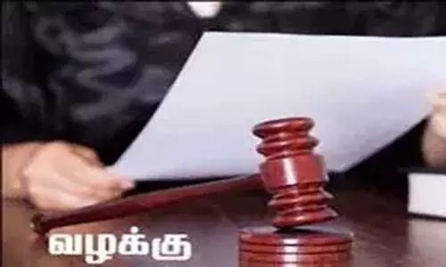 கூடுதல் விலைக்கு மது விற்ற முதியவர் மீது வழக்கு