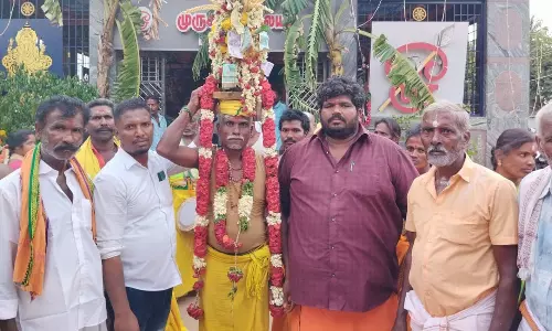 முருகன் கோவிலில் கிருத்திகை தேர்திருவிழா