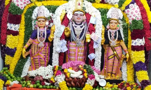 வேல்முருகன் வள்ளி தெய்வசேனா கோவிலில் ஆடிக்கிருத்திகை விழா