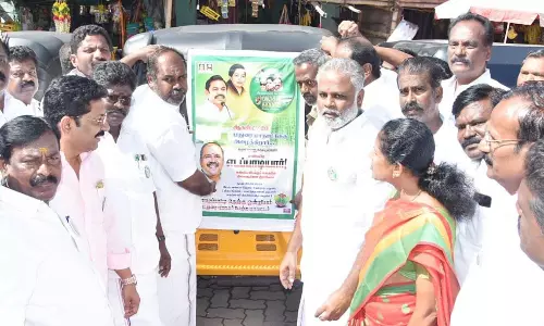 மூத்த நிர்வாகிகளை எடப்பாடி பழனிசாமி கவுரவிக்கிறார்: ஆர்.பி.உதயகுமார்