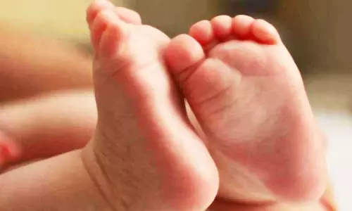 பஸ் மோதி 3½ வயது குழந்தை பலி