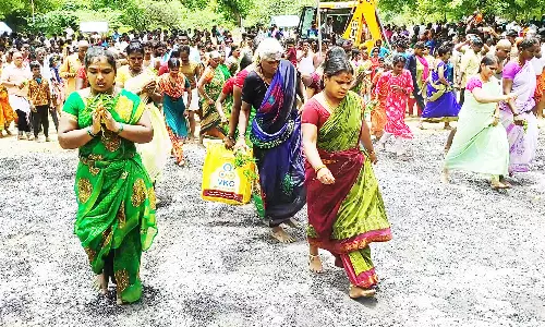 அம்மன் கோவிலில் தீ மிதி விழா