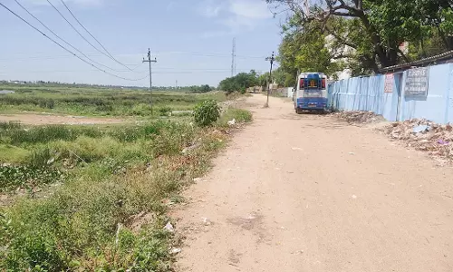 வைகை ஆற்றின் கரைகளில் சாலை அமைக்க கோரிக்கை