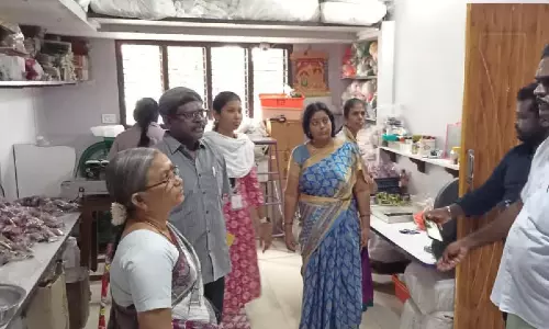 தொழிலாளர் துறை  அதிகாரிகள் ஆய்வு